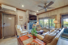 1 Mi to Beech Mtn Cabin with Fire Pit and BBQ!